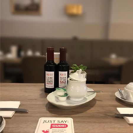רודסהיים אם ריין Hotel Rose מראה חיצוני תמונה