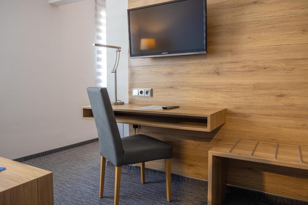 רודסהיים אם ריין Hotel Rose מראה חיצוני תמונה