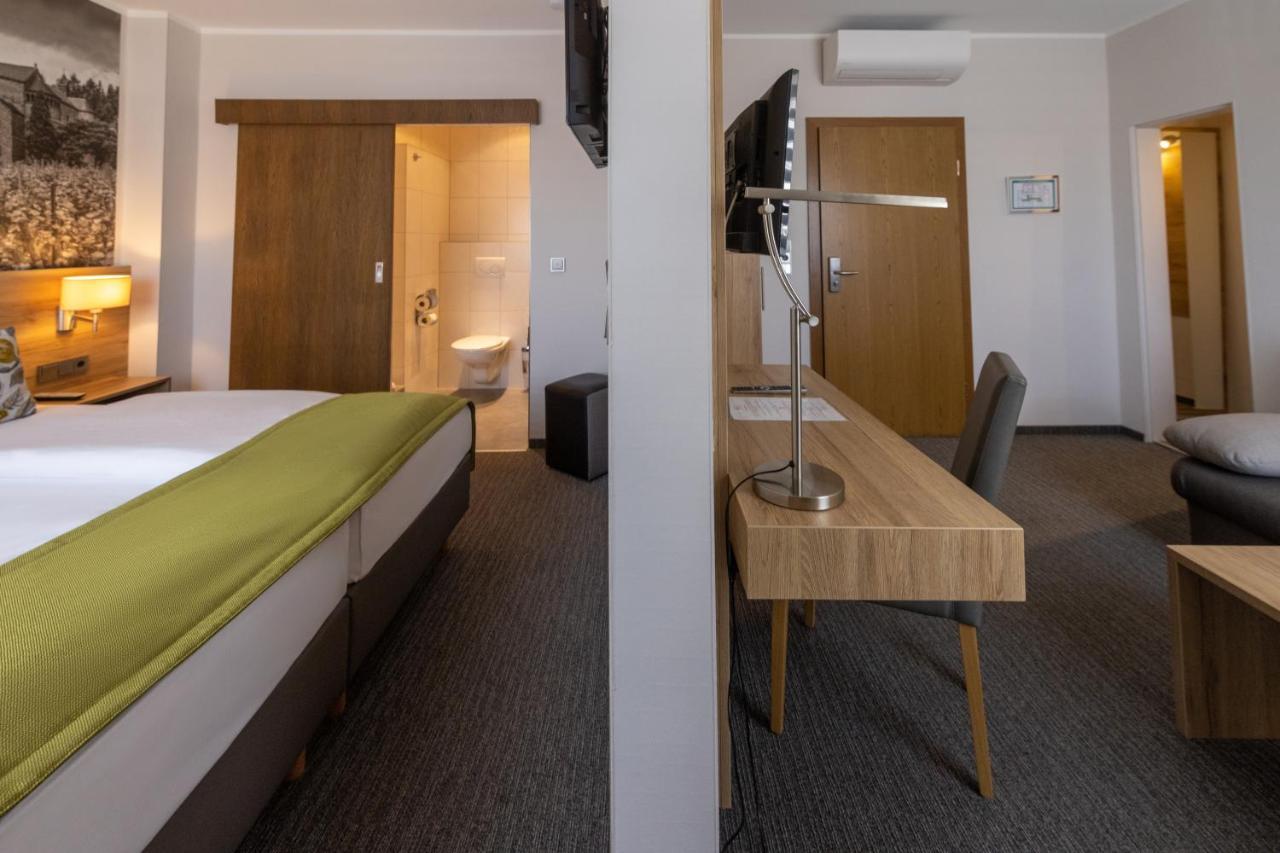 רודסהיים אם ריין Hotel Rose מראה חיצוני תמונה
