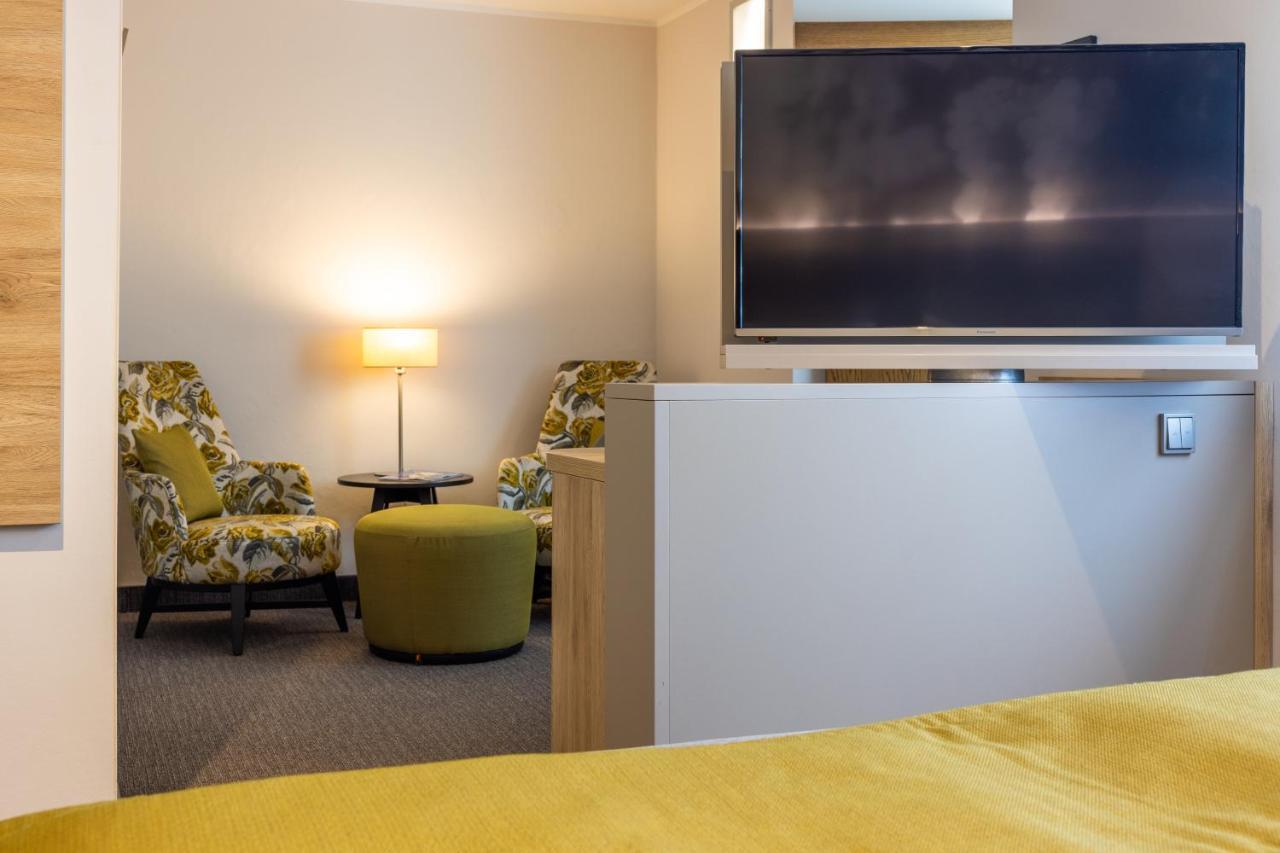רודסהיים אם ריין Hotel Rose מראה חיצוני תמונה