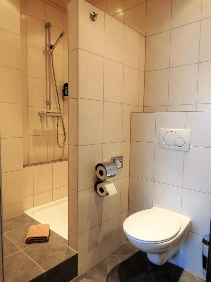 רודסהיים אם ריין Hotel Rose מראה חיצוני תמונה