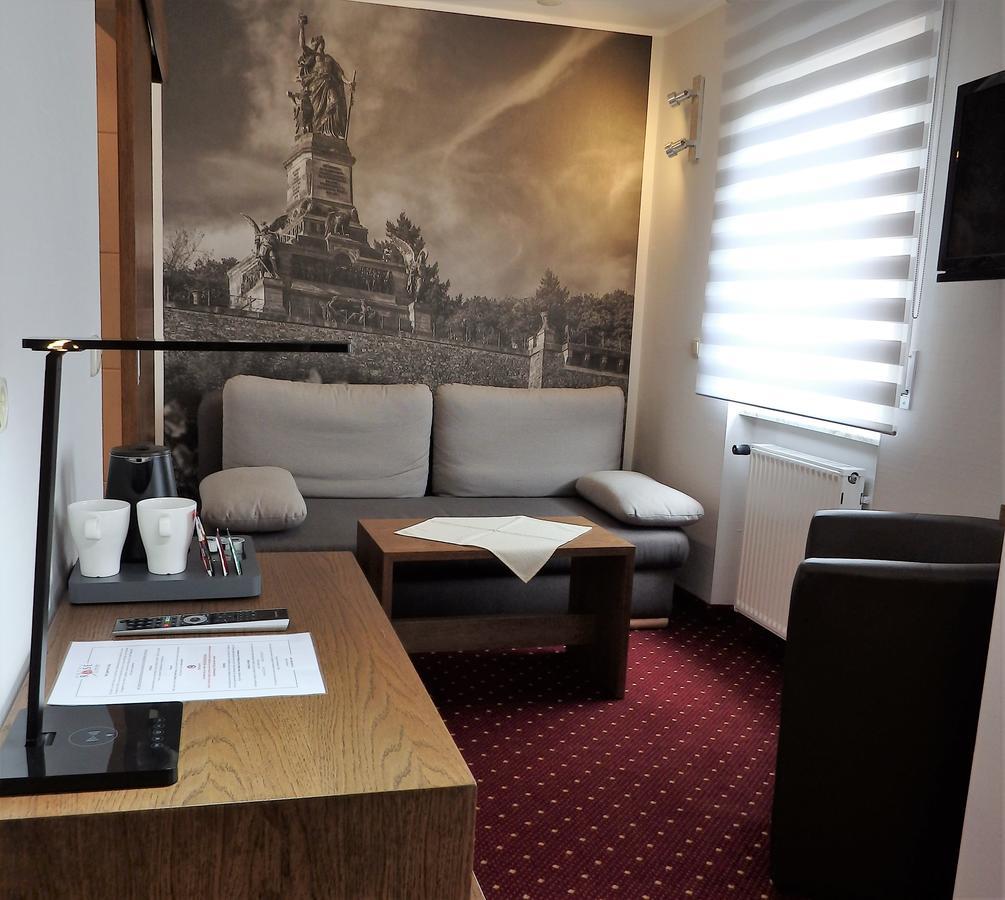 רודסהיים אם ריין Hotel Rose מראה חיצוני תמונה