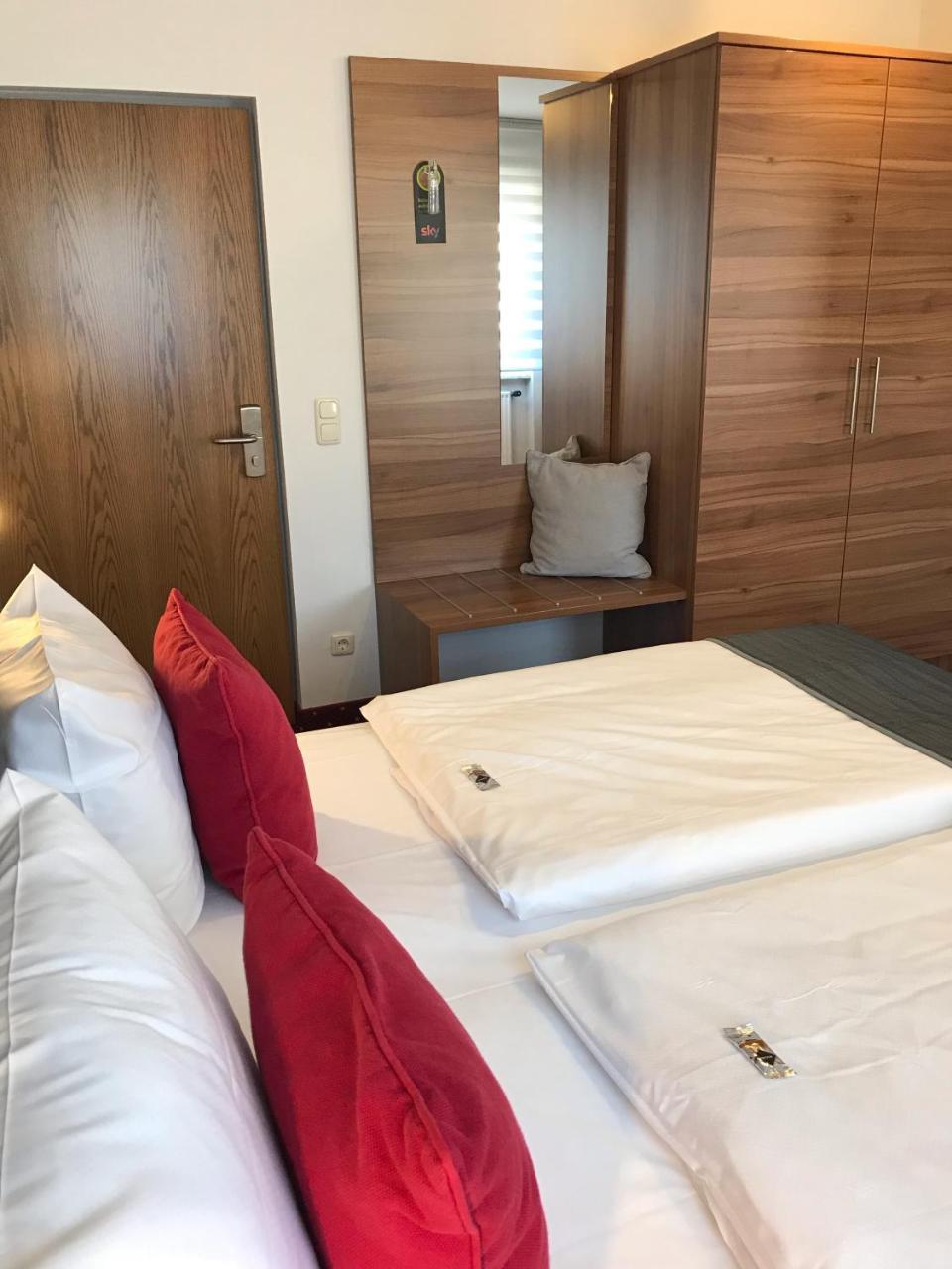 רודסהיים אם ריין Hotel Rose מראה חיצוני תמונה